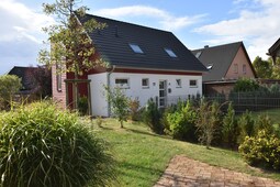 Steuerbord mit Terrasse Garten strandnah
