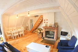 Sea house for 6 people