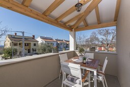 Apartment Romano with Sea View near Poreč