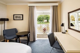Classic Double  Staines ex Mercure