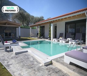 Shortstay vacation rentals Greece