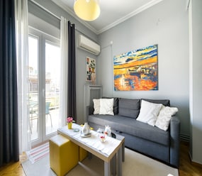 Shortstay vacation rentals Greece