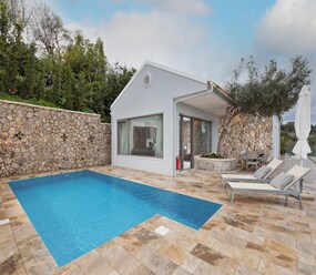 Shortstay vacation rentals Greece