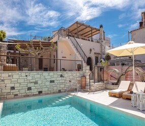 Shortstay vacation rentals Greece