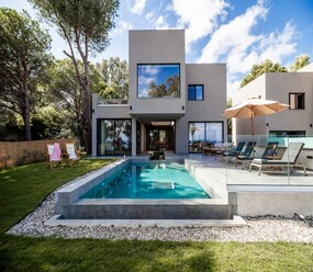 Shortstay vacation rentals Greece