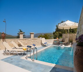 Shortstay vacation rentals Greece