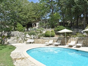 Charming Villa in Callas with Private Swimming Pool