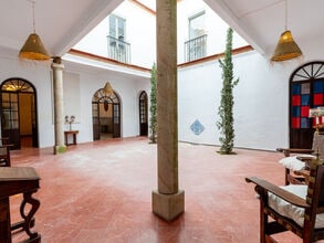 Mooi herenhuis in Fuentes de Andalucía met een privézwembad