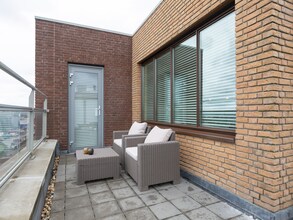 Ruim penthouse appartement in de haven van Scheveningen
