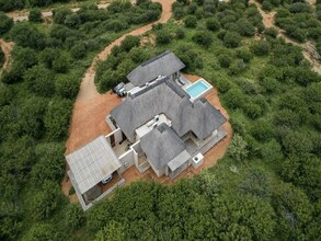 Villa met verwarmd zwembad in Zuid-Afrikaans natuurgebied