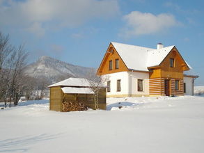 Sfeervol vakantiehuis in Božanov met sauna en uniek uitzicht