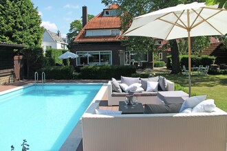 Vakantiehuizen Helmond EUR-NL-5600-01