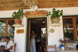 Villa Almond