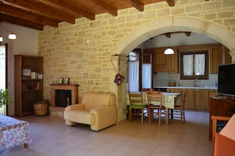 Villa Almond