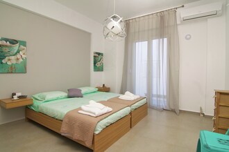 Villa Mikhail L2