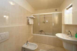 Apartment Complex Irena with Pool \/ Apartment Irena I with Terrace and Garden View