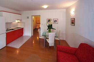 Apartment Complex Irena with Pool \/ Apartment Irena I with Terrace and Garden View
