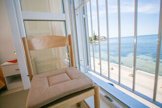 Old town apartment Tomicic with direct sea view I