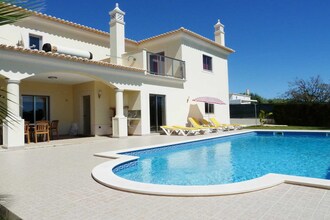 Vila Hûnes