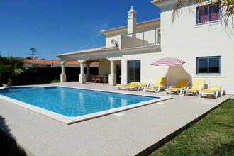 Vila Hûnes