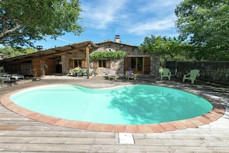 Vakantiehuizen St. Alban-Auriolles EUR-FR-07120-23