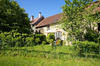 Holiday home in Burgundy