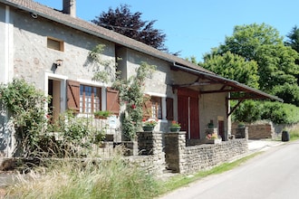 Vakantiehuizen Yonne EUR-FR-89630-02