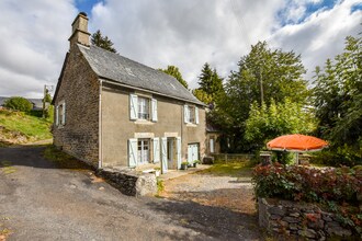 Vakantiehuizen Cantal EUR-FR-15240-01