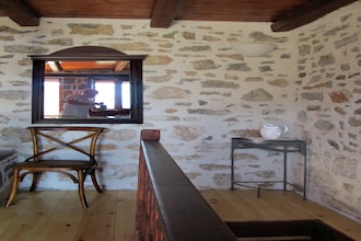 Villa Evenos Elounda Traditional Art Suites