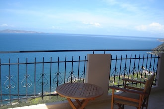 Seaview Studio 1