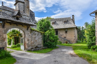 Vakantiehuizen Cantal EUR-FR-15340-05