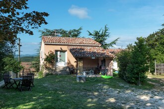 Vakantiehuizen Saint-Romain-De-Lerps EUR-FR-07130-02