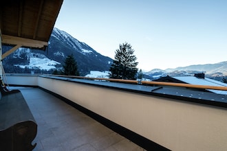 Penthouse an der Piste 4 Alpendorf
