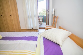 Nice Apartment Branka close to Beach in Porec