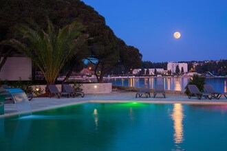 Nice Apartment Branka close to Beach in Porec