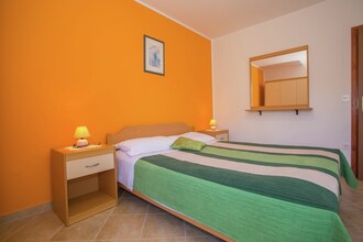 Apartment Complex Vitas Funtana \/ Two-Bedroom Apartment Vitas I