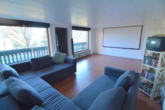 Schöne Aussicht mit Turm