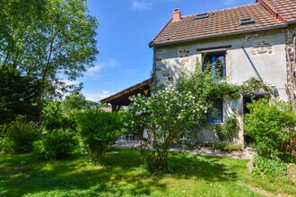 Vakantiehuizen Puy De Dôme EUR-FR-63330-07