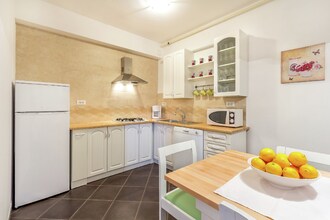 Charming stone house with Fenced Yard - Casa Dina Valbandon