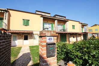 Apartment Complex Ghedda \/ Apartment Ghedda Blue with Balcony and Shared Pool