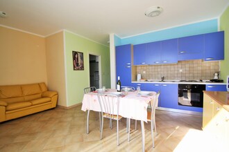 Apartment Complex Ghedda \/ Apartment Ghedda Blue with Balcony and Shared Pool