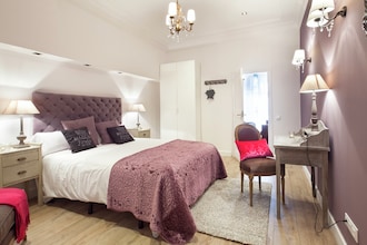 Catalunya Palace Apartment