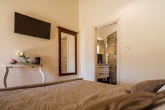 Villa Anica