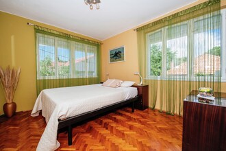 Apartment Maestral