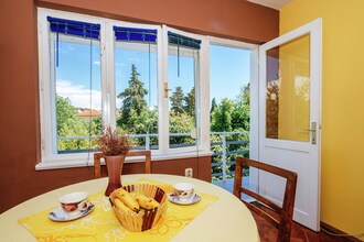 Apartment Maestral