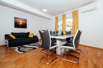 Luxurious apartment Rainbow