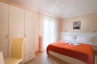 Apartment Hope II