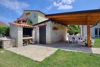 One Bedroom Apartment Hope III with Balcony near Porečn