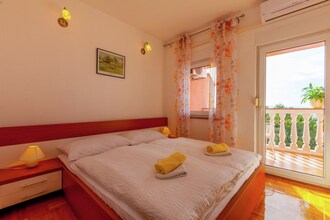 House Kamelija