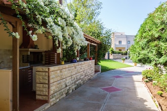 Wine Apartment
